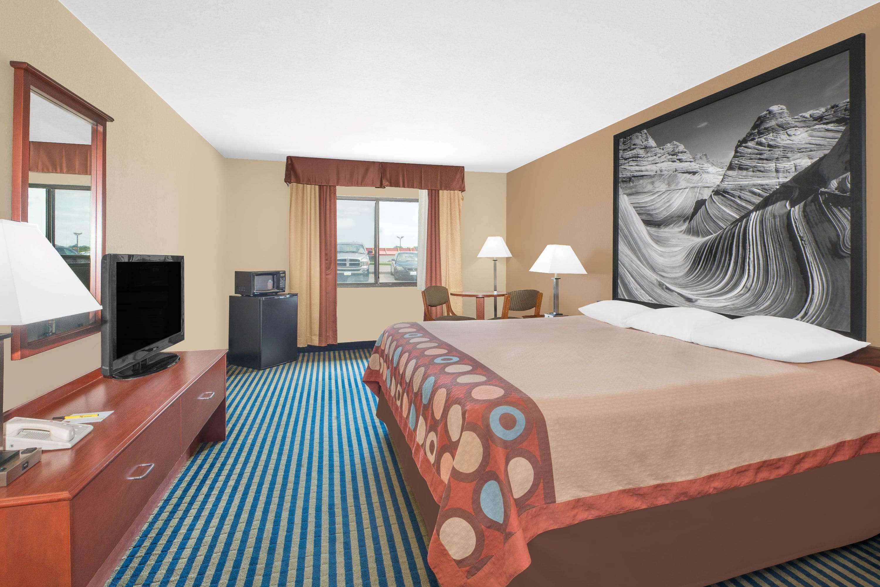 Super 8 By Wyndham Marshalltown Εξωτερικό φωτογραφία