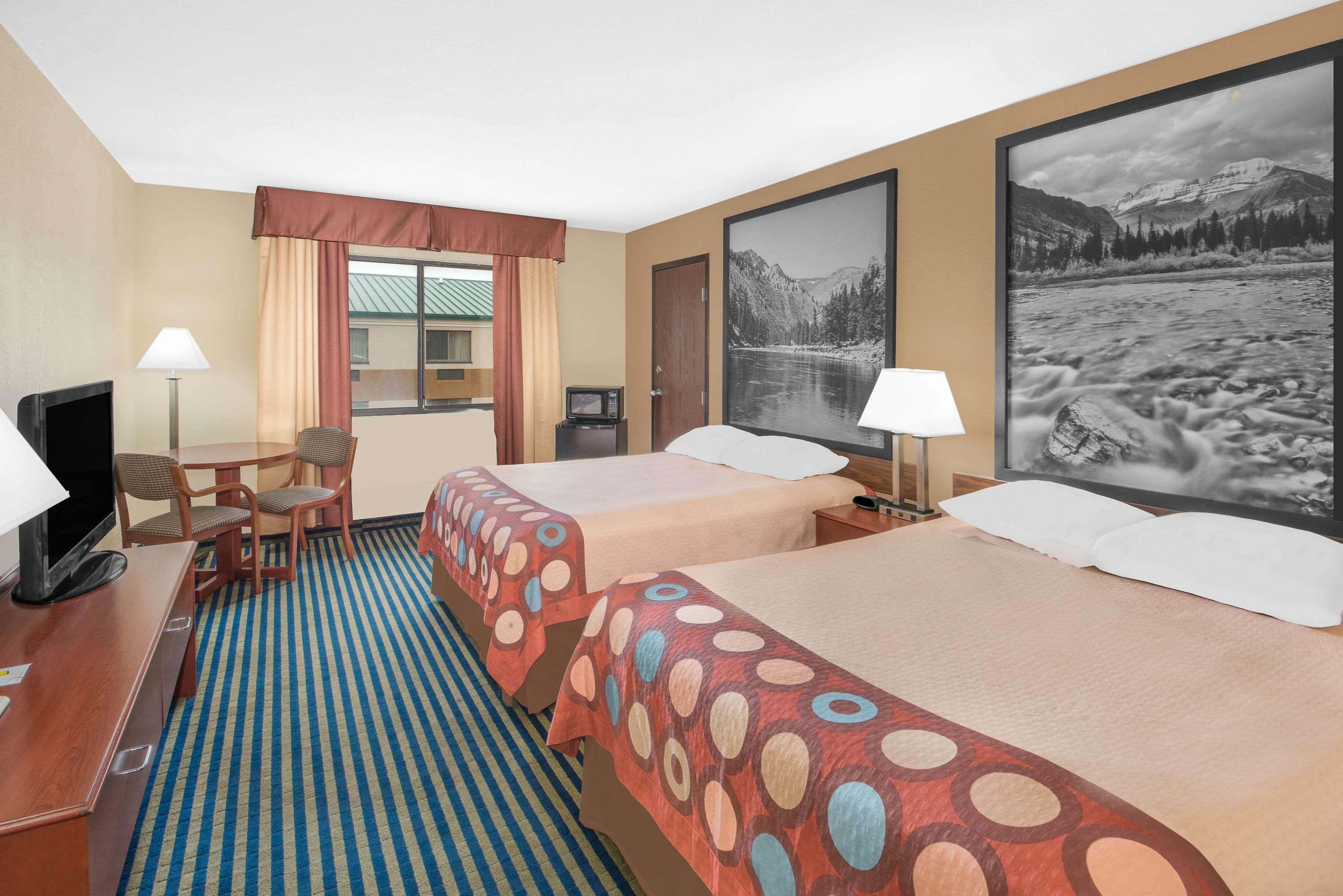 Super 8 By Wyndham Marshalltown Εξωτερικό φωτογραφία